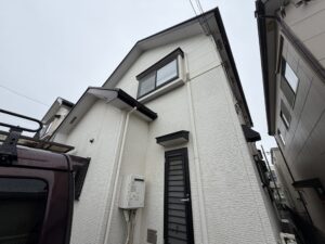 外壁塗装 施工前 — 優建装